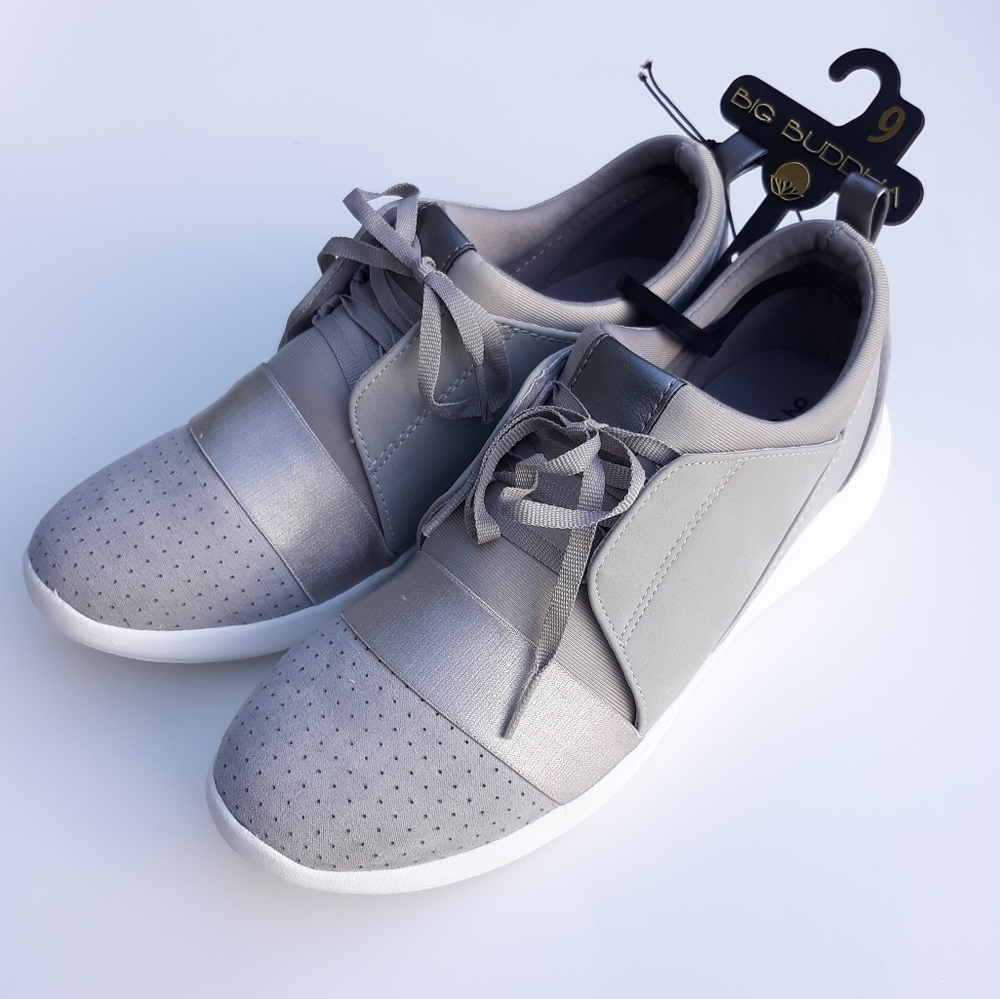 Big Buddha Gray Suede Sneakers Atheletic 9 READ